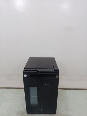 Cervejeira Electrolux Eb10c Home Bar Frost Free 100l Com Torre De Chop - Preto