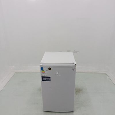Frigobar Electrolux Em120 - Frigobar Electrolux Em120-220 V-branco - Branco