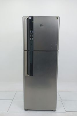 Refrigerador Electrolux Df56s  Duas Portas Frost Free 474l - Platinum