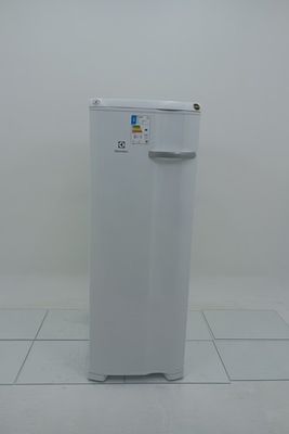 Freezer Electrolux Fe23 Vertical Cycle Defrost Uma Porta 197l - Branco