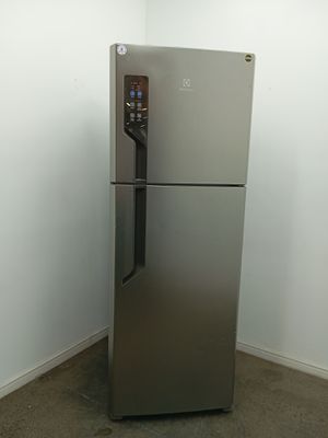 Refrigerador Electrolux It56s Duas Portas Frost Free 474l - Platinum