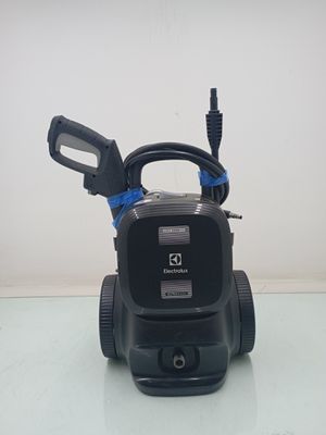Lavadora Alta Pressao Electrolux Uws2200 - Preto