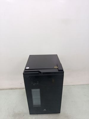 Cervejeira Electrolux Eb100 Home Bar Frost Free 100l - Preto