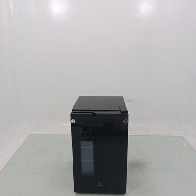 Cervejeira Electrolux Eb10c Home Bar Frost Free 100l  - Preto