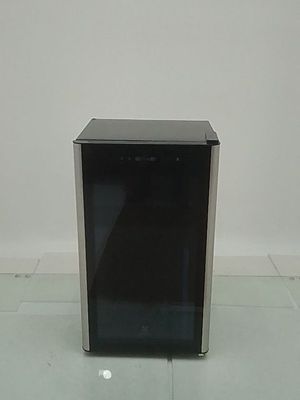 Adega Electrolux Wdf29 - Adega Electrolux Wdf29-127 V-preto - Preto