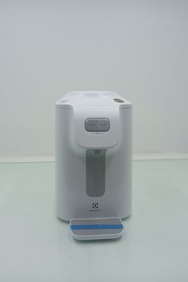 Bebedouro Electrolux Bc018 água Gelada, Fria E Natural Com Compressor - Branco
