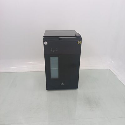 Cervejeira Electrolux Eb100 Home Bar Frost Free 100l - Preto
