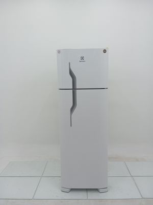 Refrigerador Electrolux Dc35a   Duas Portas Cycle Defrost 260l Dc35a Branco - Branco