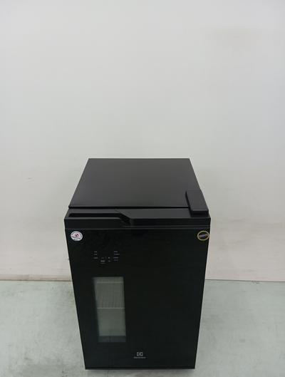 Cervejeira Electrolux Eb100 Home Bar Frost Free 100l - Preto