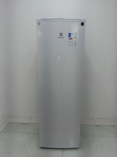 Freezer Electrolux 249l Fei27-127 V-branco - Branco