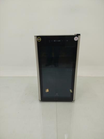 Adega Electrolux Wdf29 - Adega Electrolux Wdf29-220 V-preto - Preto