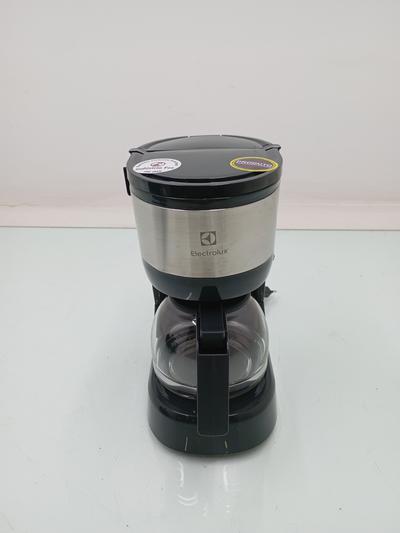 Cafeteira Electrolux Ecm10 15 Xicaras Efficient Com Filtro Permanente Removivel - Preto