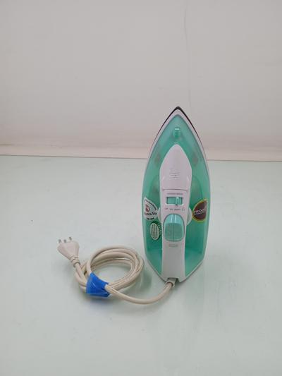 Ferro De Passar Roupa Electrolux Sie70 A Vapor E A Seco Easyline Com Vapor Vertical - Verde