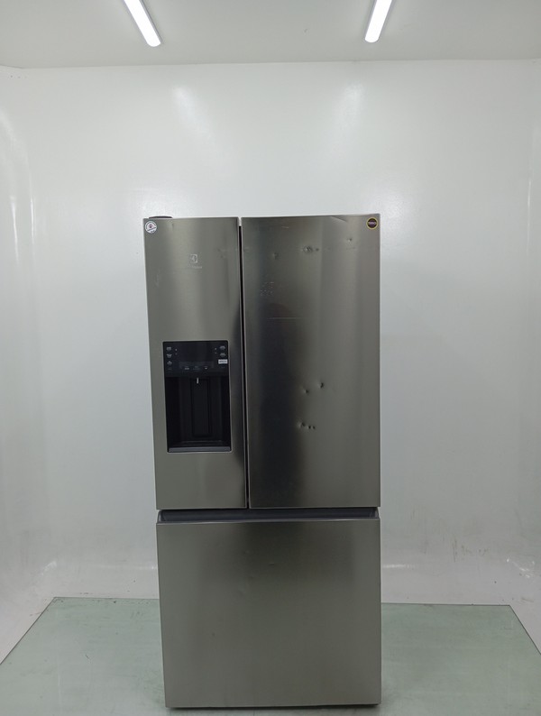 Geladeira Electrolux Im8is - Geladeira Electrolux Im8is-220 V-platinum - Platinum