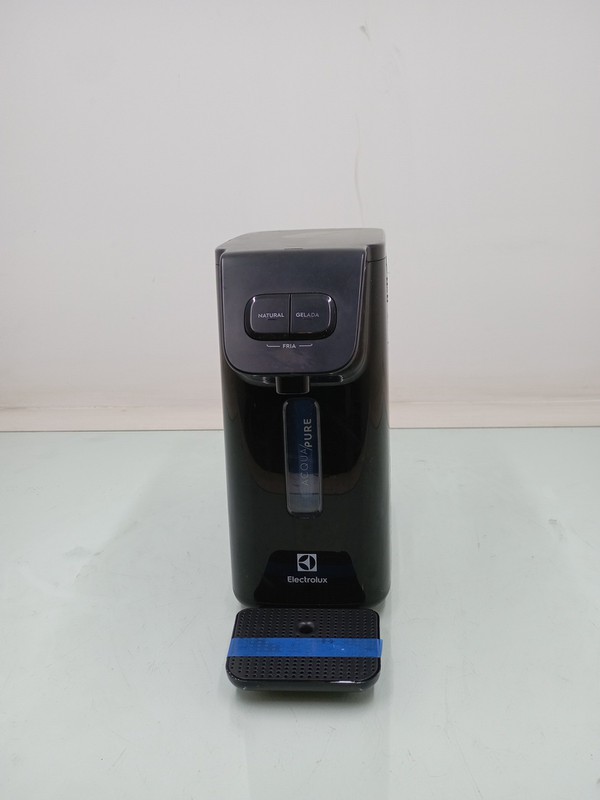 Purificador Electrolux Pe15p Refrigeracao Eletronica - Preto