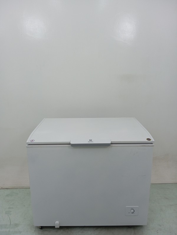 Freezer Electrolux Hi330 Horizontal Cycle Defrost 314l Inverter - Branco
