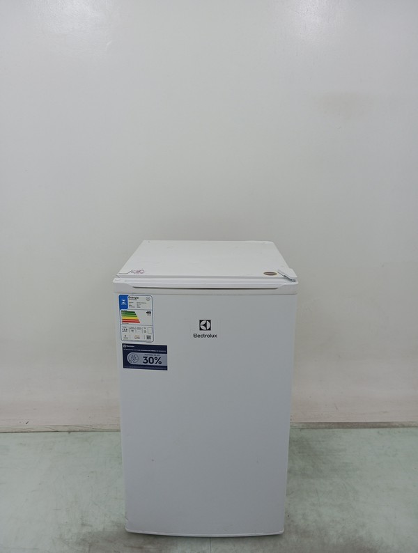 Frigobar Electrolux Em120 - Frigobar Electrolux Em120-220 V-branco - Branco