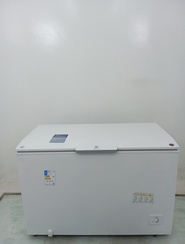 Freezer Electrolux Hi440 Horizontal Cycle Defrost 400l Inverter - Branco