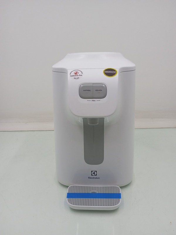 Bebedouro Electrolux Bc01b - Bebedouro Electrolux Bc01b-220 V-branco - Branco