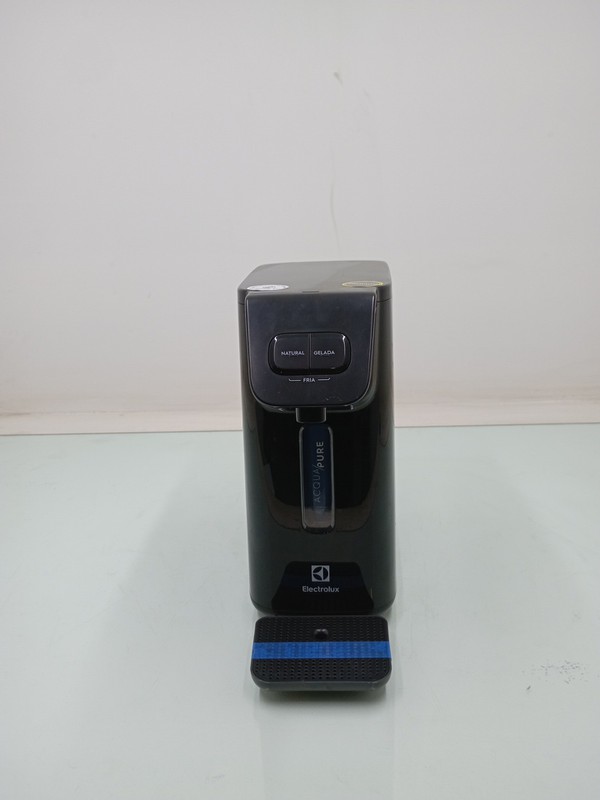 Purificador Electrolux Pe15p Refrigeracao Eletronica - Preto