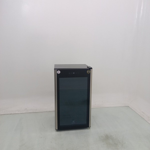 Adega Electrolux Wsf34 - Adega Electrolux Wsf34-127 V-preto - Preto