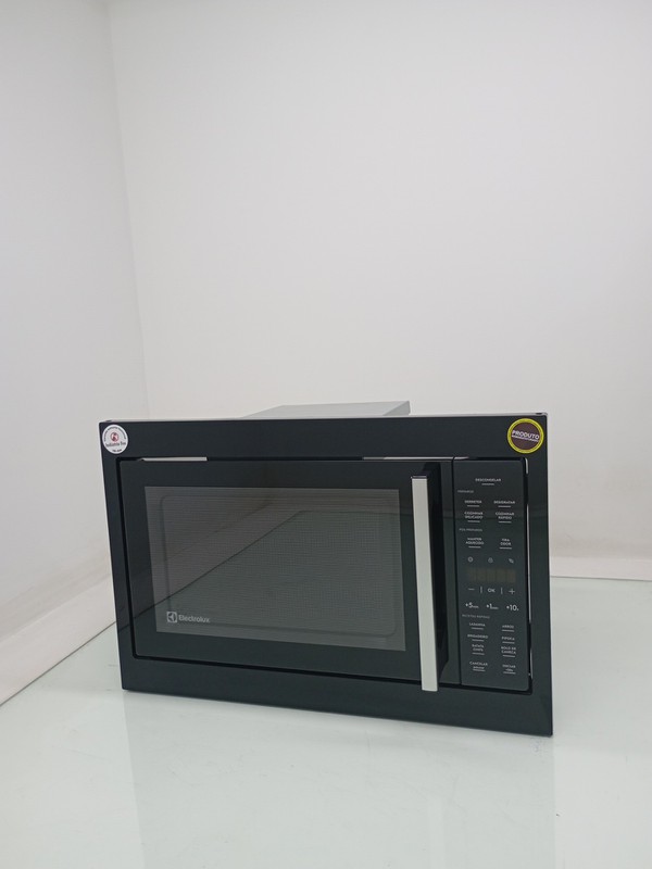 Micro-ondas Electrolux Me3bp - Micro-ondas Electrolux Me3bp-220 V-preto - Preto