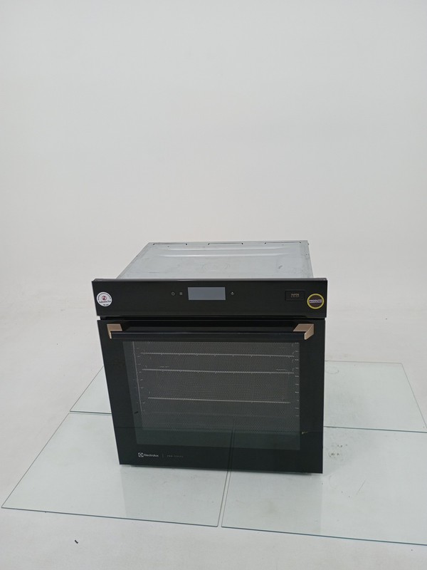 Forno Electrolux Oe9xb - Forno Electrolux Oe9xb-220 V-preto - Preto