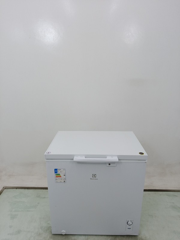 Freezer Electrolux He200 - Freezer Horizontal Electrolux He200-220 V-branco - Branco