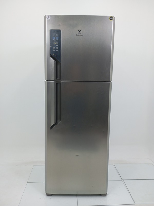 Geladeira Electrolux It56s - Geladeira Electrolux It56s-220 V-platinum - Platinum