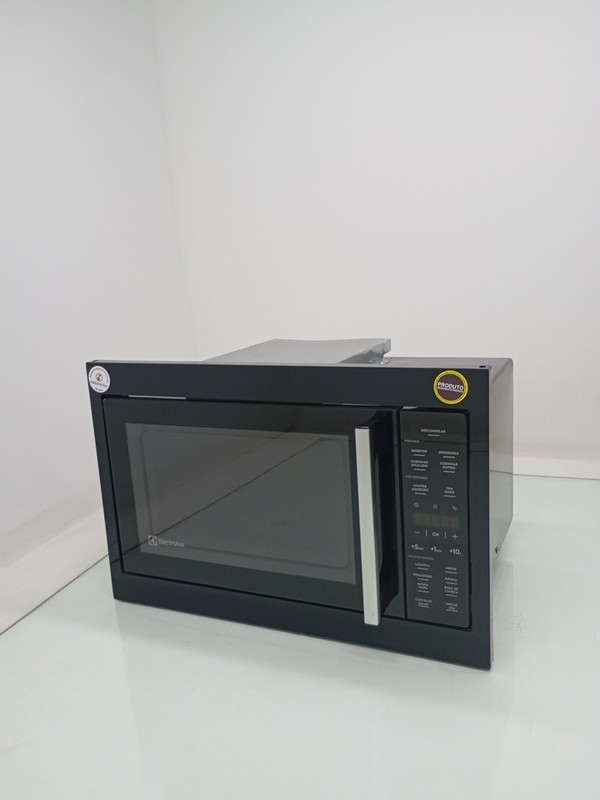 Micro-ondas Electrolux Me3bp - Micro-ondas Electrolux Me3bp-220 V-preto - Preto