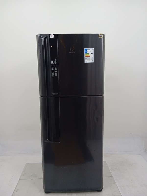 Geladeira Electrolux If55b - Geladeira Electrolux If55b-220 V-preto - Preto