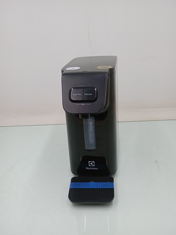 Purificador Electrolux Pe15p Refrigeracao Eletronica - Preto