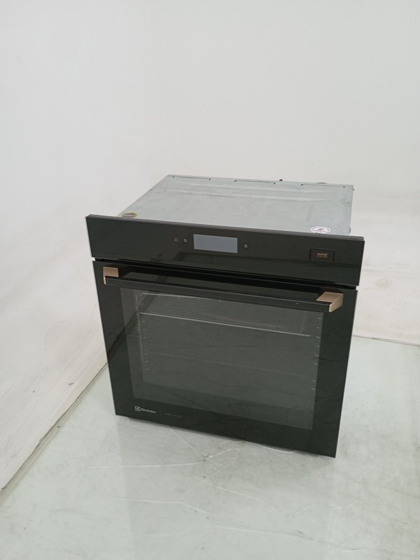 Forno Electrolux Oe9xb - Forno Electrolux Oe9xb-220 V-preto - Preto
