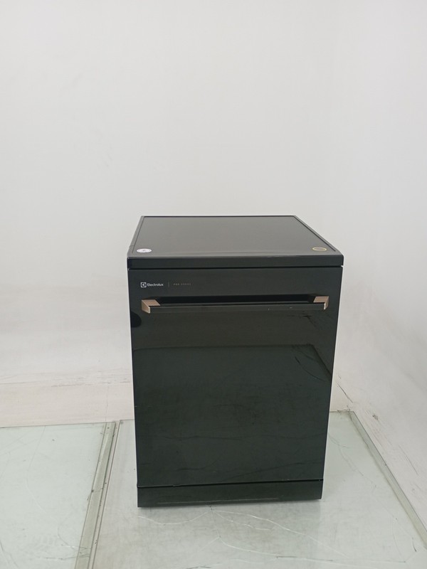 Lava Loucas Electrolux Lp14v - Lava Louça Electrolux Lp14v-220 V-preto - Preto