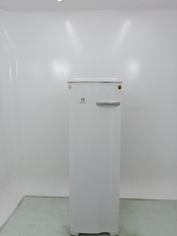 Freezer Electrolux Fe27 - Freezer Vertical Electrolux Fe27-220 V-branco - Branco
