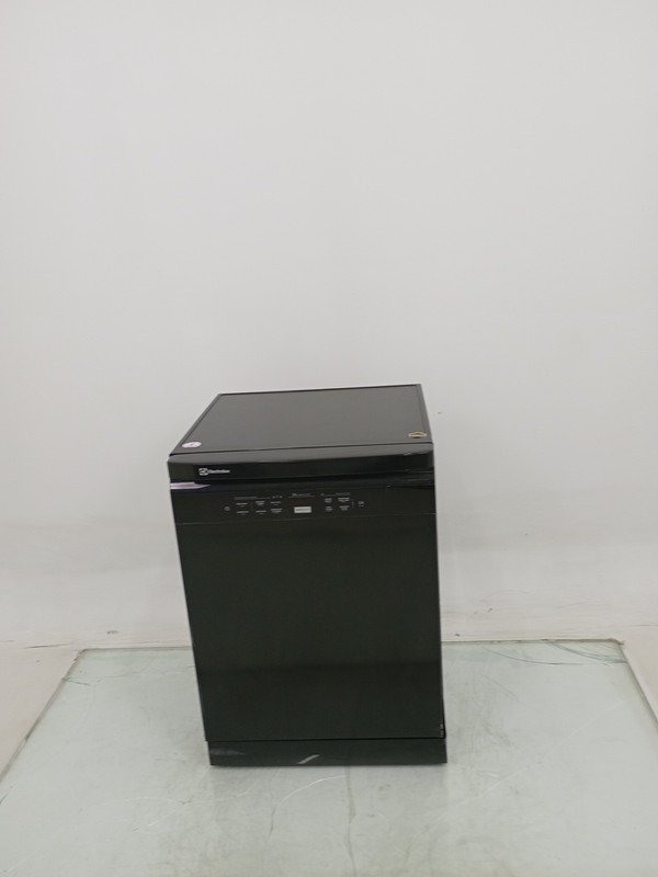 Lava Loucas Electrolux Ll14p - Lava Louca Electrolux Ll14p-220 V-preto - Preto