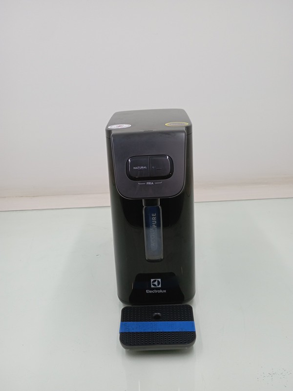 Purificador Electrolux Pe15p Refrigeracao Eletronica - Preto