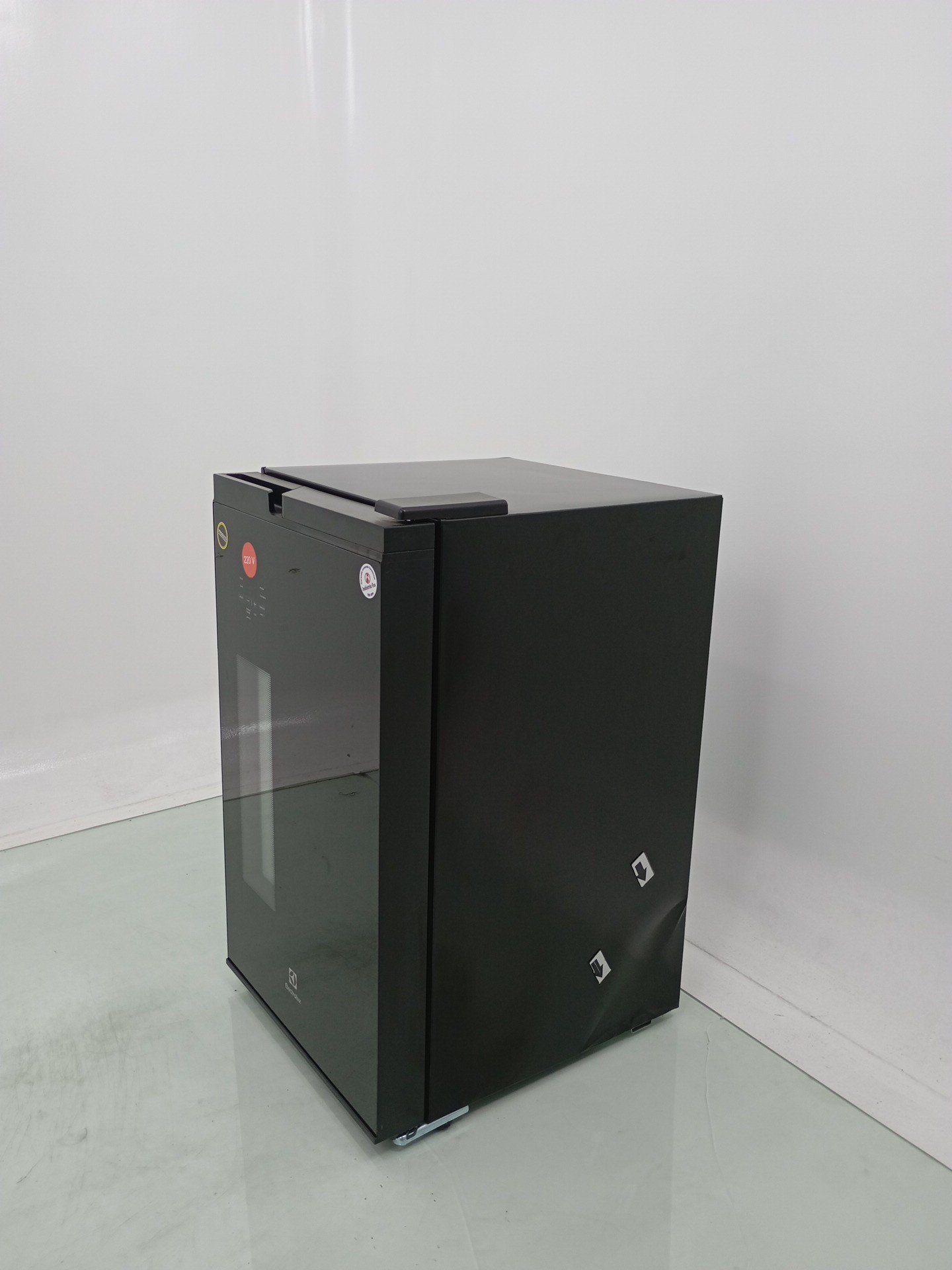 CERVEJEIRA ELECTROLUX EB100 HOME BAR FROST F