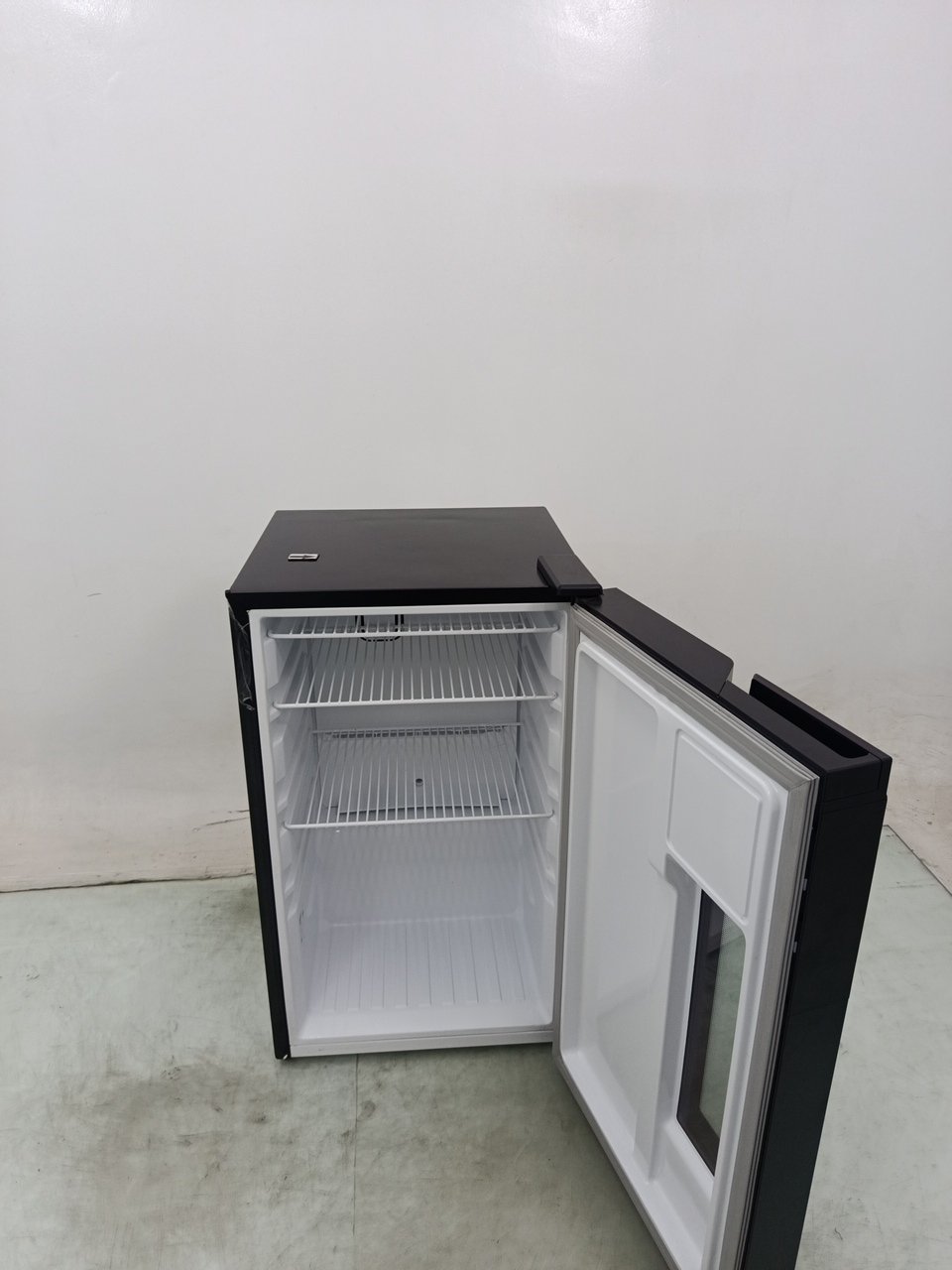 CERVEJEIRA ELECTROLUX EB10C HOME BAR FROST F