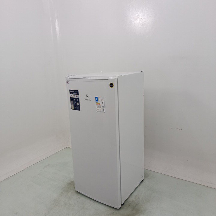 FREEZER VERTICAL ELECTROLUX BRANCO